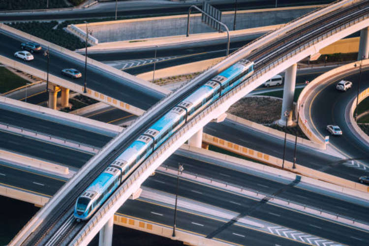 On New Years Eve a whopping 21 million people used public and shared transport in Dubai marking a 33 rise from last years numbers