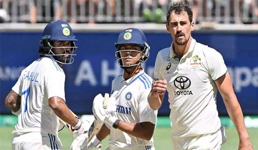 yashsvi jaiswal hit 4 fours in first over in test