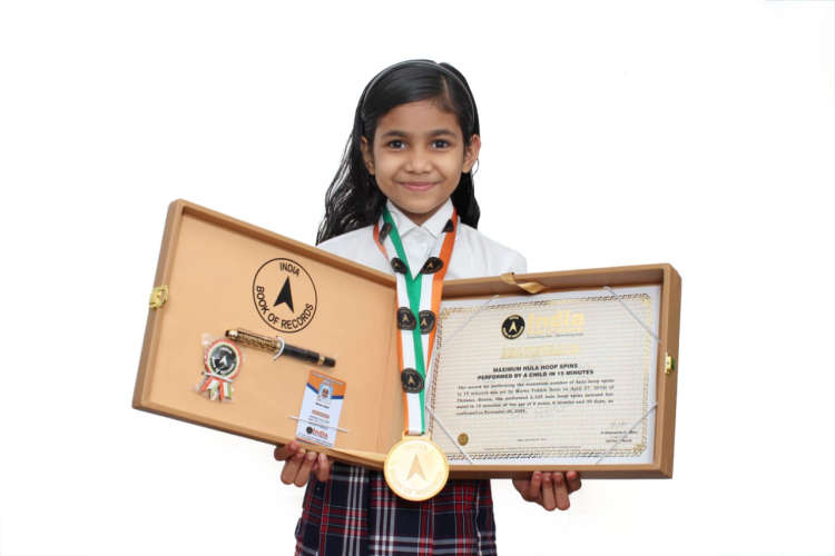 Oman Indian school girl gets a place in the India Book of Records