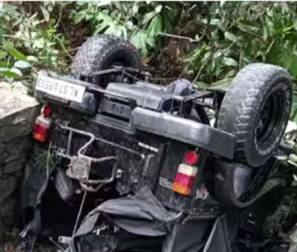 jeep-accident-at-thamarassery-churam-police