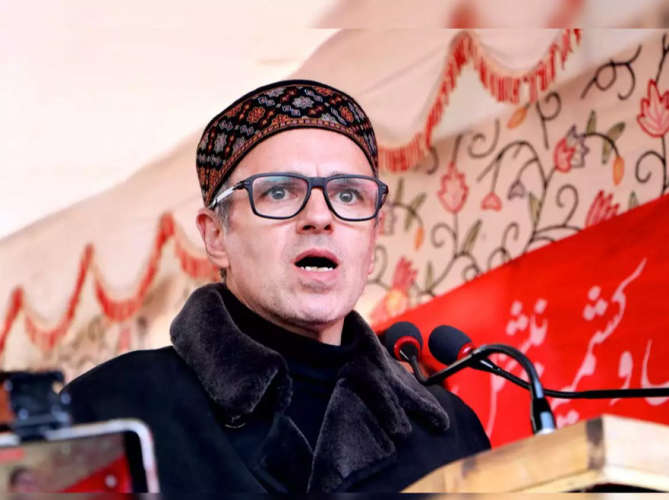 India should dissolve the number Omar Abdullah