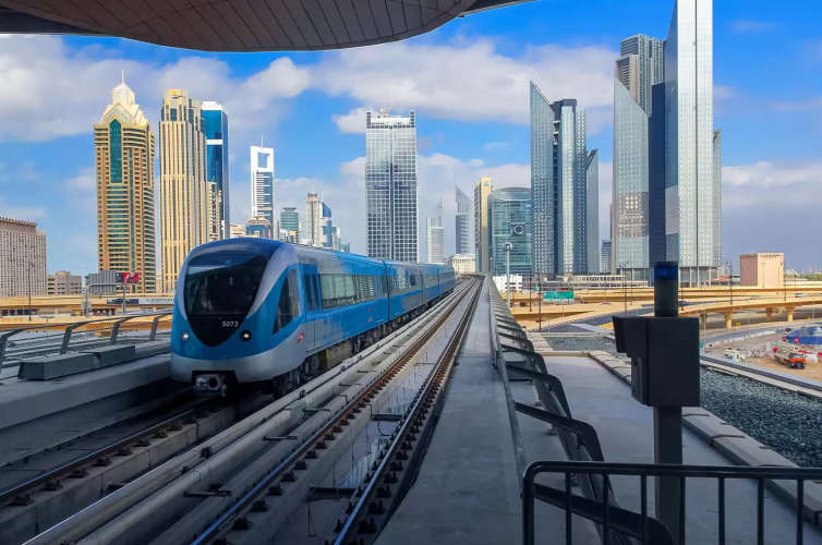 Dubai Marathon Dubai Metro to Start Operations on January 12