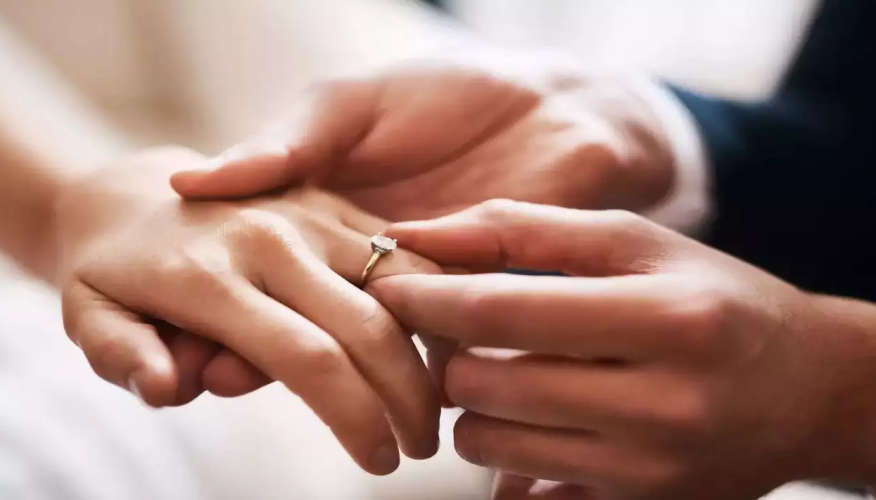 The UAE has set the minimum age for marriage at 18 years old applicable to both citizens and expatriates