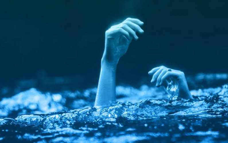 Tragedy struck in Kuttiyadi Kerala when an 18-year-old man drowned while bathing in the Kuttiyadi river
