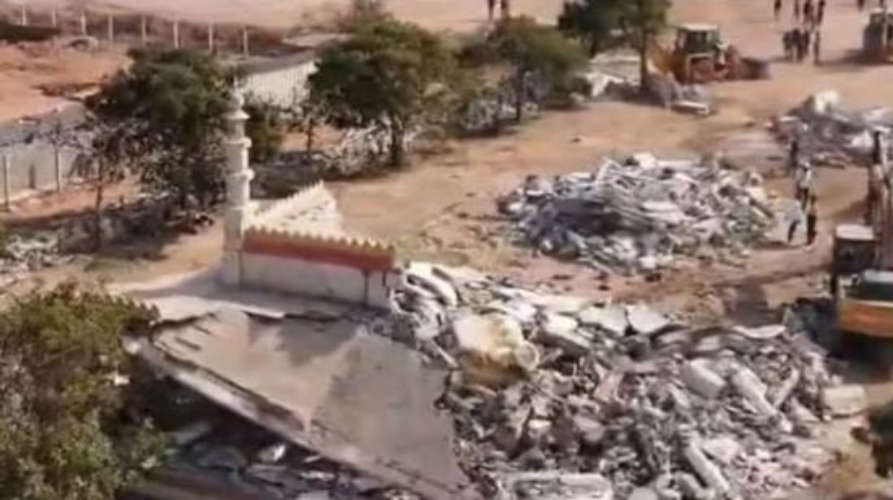 BJP Government in Gujarat Continues Bulldozer Demolition Despite Supreme Court Orders