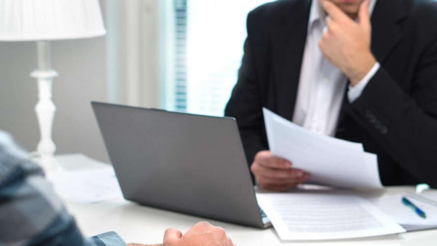 UAE Think AI can do your job More employers to test English proficiency before hiring