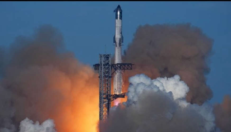 Musks Starship Crashes in Flames Just 8 Minutes After Launch
