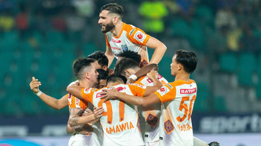 korou singh thingujam is the second youngest goal scorer in isl history