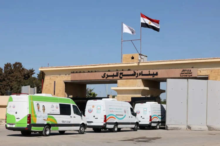 Rafah border opens after 9 months