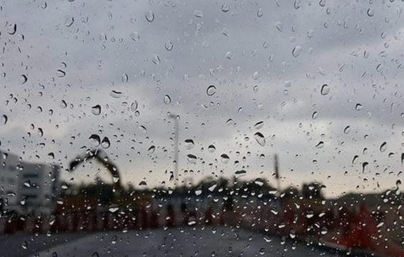 UAE Weather Alert Light Rain Expected Tomorrow