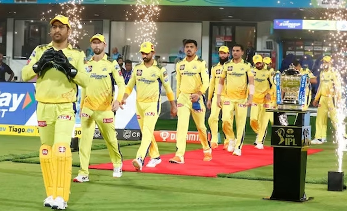 MS Dhoni Play For nine matches in ipl for create a new record in cricket