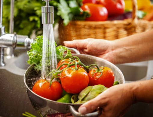 To remove toxins from vegetables