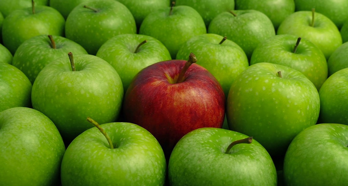 Which apple is best red or green
