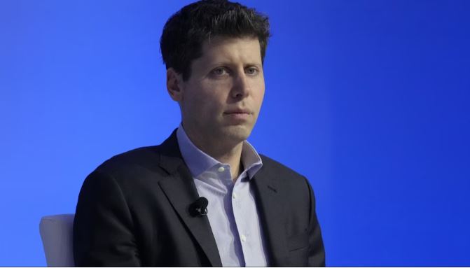 OpenAIs Upcoming AI Device Could Replace Smartphones Says CEO Sam Altman