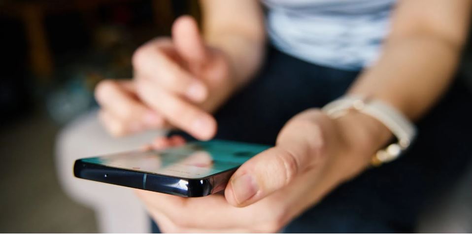 Fake Mental Health Tips on Social Media Experts Warn of Serious Risks