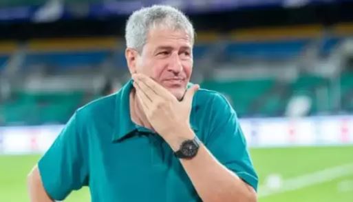 Indian Football Coach Manolo Marquez Offers to Resign Amid String of Defeats