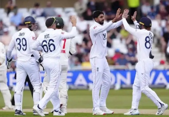 English Cricketer Surpasses Records of God and The Great Wall