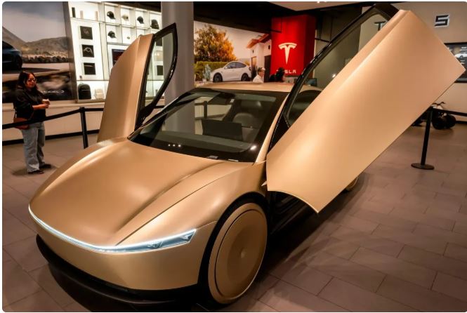 Teslas Robotaxi Driverless Ride Trial Begins