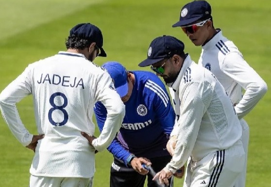 Rishabh Pants Finger Injury Raises Concerns in Lords Test