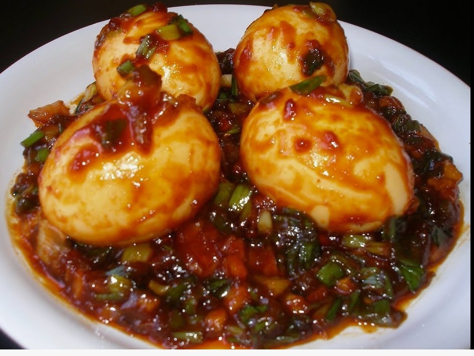 Egg Chilli Dry A Spicy Twist to Your Usual Egg Curry