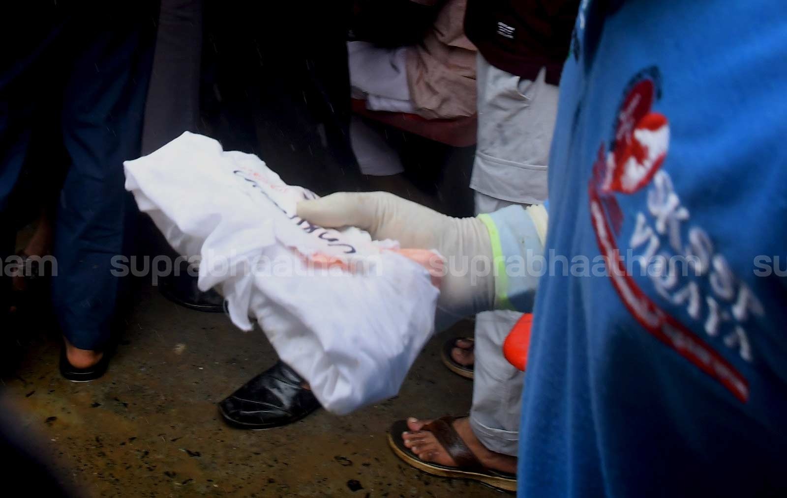 wayanad landslide skssf viqaya contributions