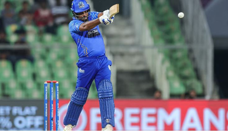 sanju samsons explosive batting in vain as thrissur titans clinch thrilling last-ball victory over kochi blue tigers