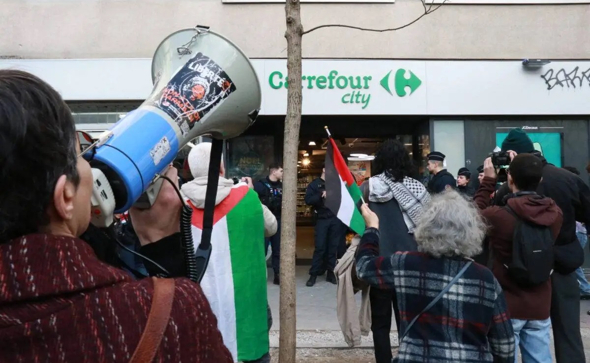 Carrefour quits Kuwait Bahrain following BDS boycott pressure over Israel Support
