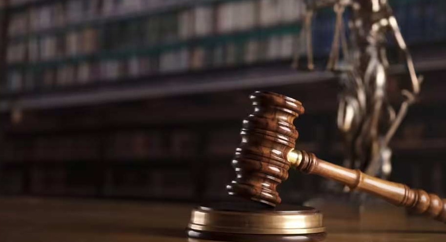 Consumer Disputes Redressal Commission has a backlog of 27549 complaints pending
