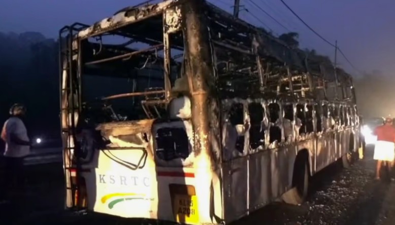 ksrtc tourist bus gutted by fire in kottayam