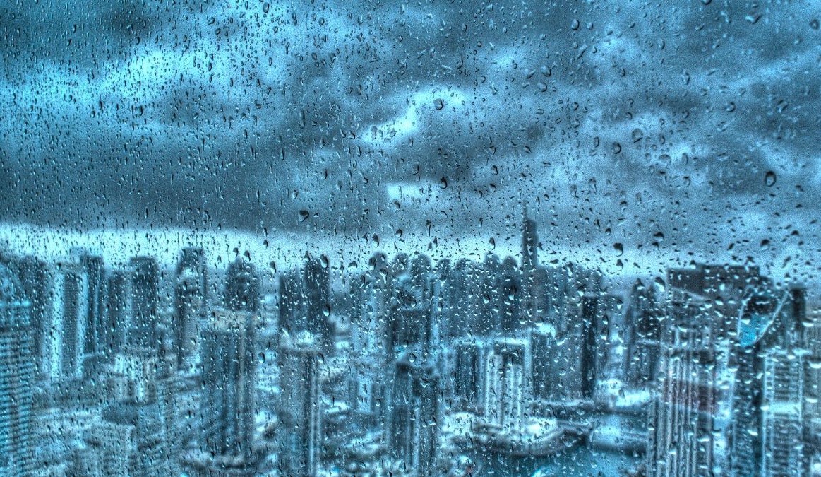 Dropping Temperatures and Rain Warnings Across the Gulf Region