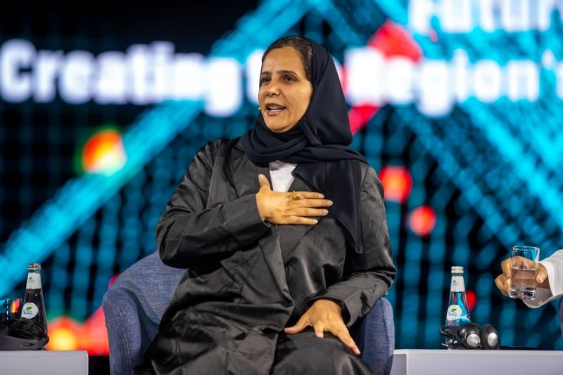 അസീസ അല്&zwj;അഹമ്മദി
