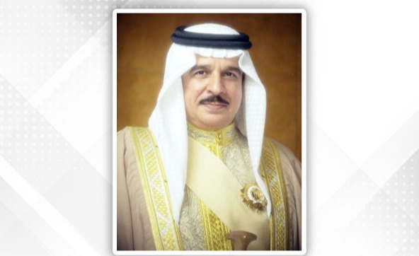 Bahrains King congratulates officials on successful SaudiBahrain swim challenge promoting sports excellence and regional ties----