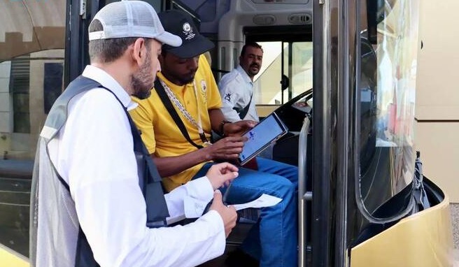 makkah chamber hajj bus guide program saudi youth