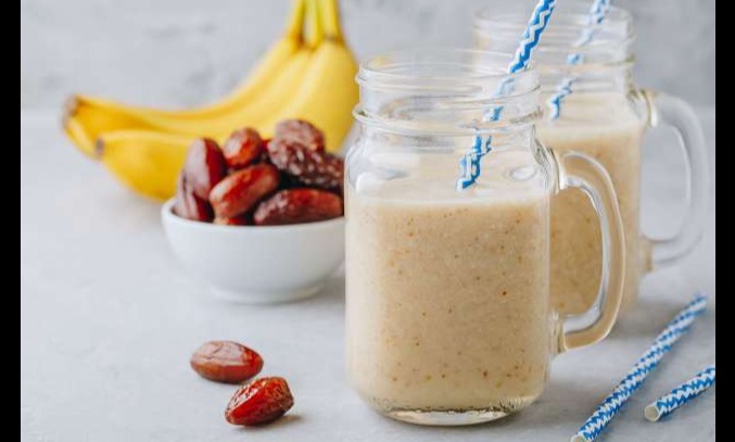 healthy and energy-boosting dates banana shake recipe